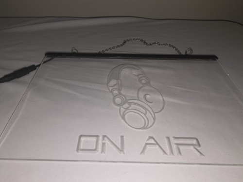 Insegna air per podcast - on,
